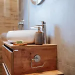 Apartament Luxury Nest - Near The Center And The Krk Town