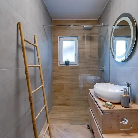 Luxury Nest - Near The Center And The