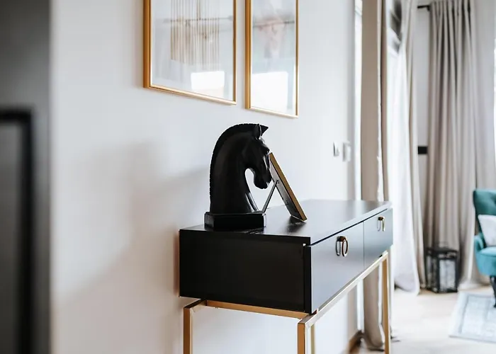 Luxury Nest - Near The Center And The Apartment *