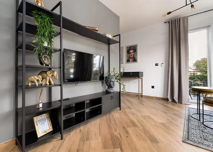 Luxury Nest - Near The Center And The *